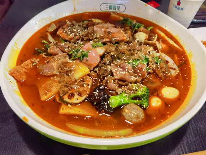 三顾冒菜(棠东店)-"很好吃,吃过好多次,很喜欢,价格跟麻辣烫.