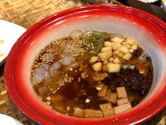-爆炸头阿姨小四川正宗川味小吃(无任何分店)