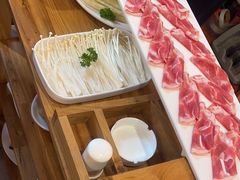 -渝夫虾滑火锅(解放路旗舰店)