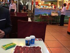 大堂-潮泰牛肉火锅 · 创于1992年(车公庙店)