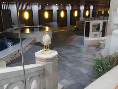 -碧中海汤泉汗蒸酒店