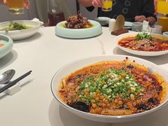 -万重锦·人文川菜馆(骡马市店)