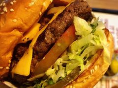 -The Habit Burger Grill 哈比特汉堡(复兴soho店)