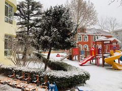 -红黄蓝幼儿园(颐东苑店)