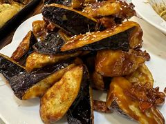 焦糖茄子牛肉粒-桃子餐厅·天津菜(王顶堤总店)