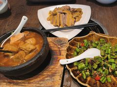 -海南人酒家·白切文昌鸡·二十三年老字号(水荫路店)