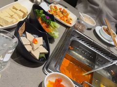 -海底捞火锅(中南盐城大有境夜宵主题店)