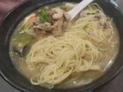 -鸿兴面馆馄饨小笼(稻香店)
