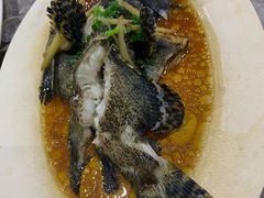 -四川小胡子海鲜(丁村万人海鲜广场店)