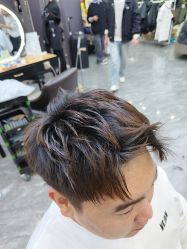 -藤野造型烫染·漂发