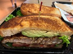 鸡肉牛油果培根俱乐部-The Habit Burger Grill 哈比特汉堡(复兴soho店)