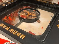 -老牌坊云南鱼豆花火锅(哈西万达店)