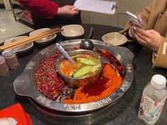 -洞亭火锅(防空洞总店)