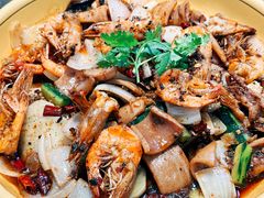 -休记光头香辣蟹干锅(绵竹店)