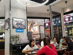 大堂-四季小馆·地道北京小吃(广百店)