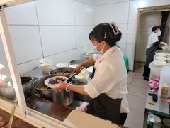 -文山荷鲜居(翠湖店)