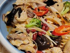 新疆椒麻鸡-董小西的凉皮和椒麻鸡(三元桥店)