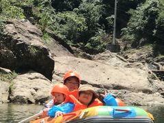 -安吉龙王山峡谷漂流
