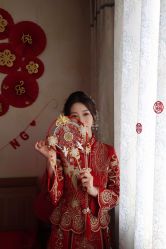 -红馆妆造(中央大街店)