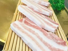 -臻牛烤肉