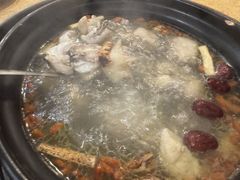 -濠轩阁特色生蚝火锅(水湾路店)