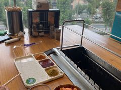 -河坝烧烤串城(虹桥中心店)