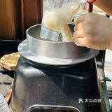 在北郊也不知道有什么餐厅能够让一家人一起吃饭