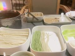 -君邦火锅(新疆大厦店)