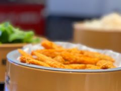 -龍歌自助小火锅(市北CBD万达店)
