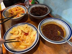 -老电影院饺店(休宁店)