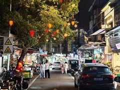 -溪岸路花鸟市场