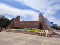 -上海市龙华烈士陵园