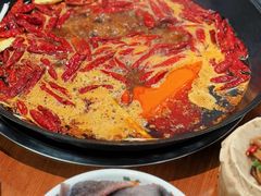-扎起市井老火锅(乐山总店)