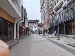 -绳金塔