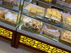 面包甜点陈列柜-老鼎丰(靖宇街总店)