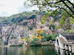 -绍兴东湖风景区