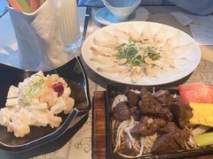 -穹六人间 people 6(岳阳路店)