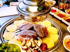 -韩聚屋韩国烤肉餐厅(新北万达店)