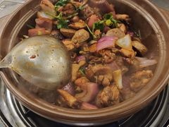 -胡须佬鸡煲四季火锅店(石厦西村直营店)
