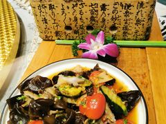 -快乐海鲜酒楼(滇池路店)