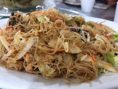 -YI PIN JU 一品居中餐厅 中国超市