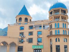 -荔波冰雪水世界主题乐园