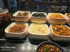-头上红煨盐鸡·非遗院子餐厅