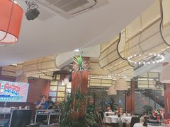 -刘姐啤酒鱼民族演艺餐厅(西街总店)