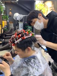 -藤野造型•烫染专业店