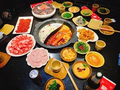-宽板凳老灶火锅(外馆斜街店)