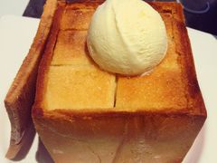 -港丽餐厅(高德置地店)