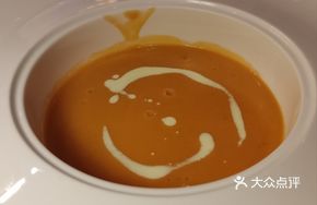 Boston Lobster Soup (Alcohol-Containing)