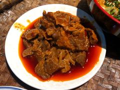 -爆炸头阿姨小四川正宗川味小吃(无任何分店)
