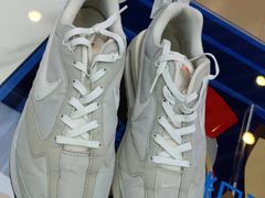 -爱革·洗衣改衣·洗鞋修鞋·洗包修包·奢侈品护理(宝地广场店)